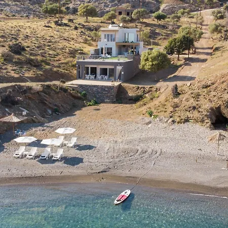 Beachfront Studio Kyma East ~ Crete'S Hidden Gem Kali Limenes Exterior photo